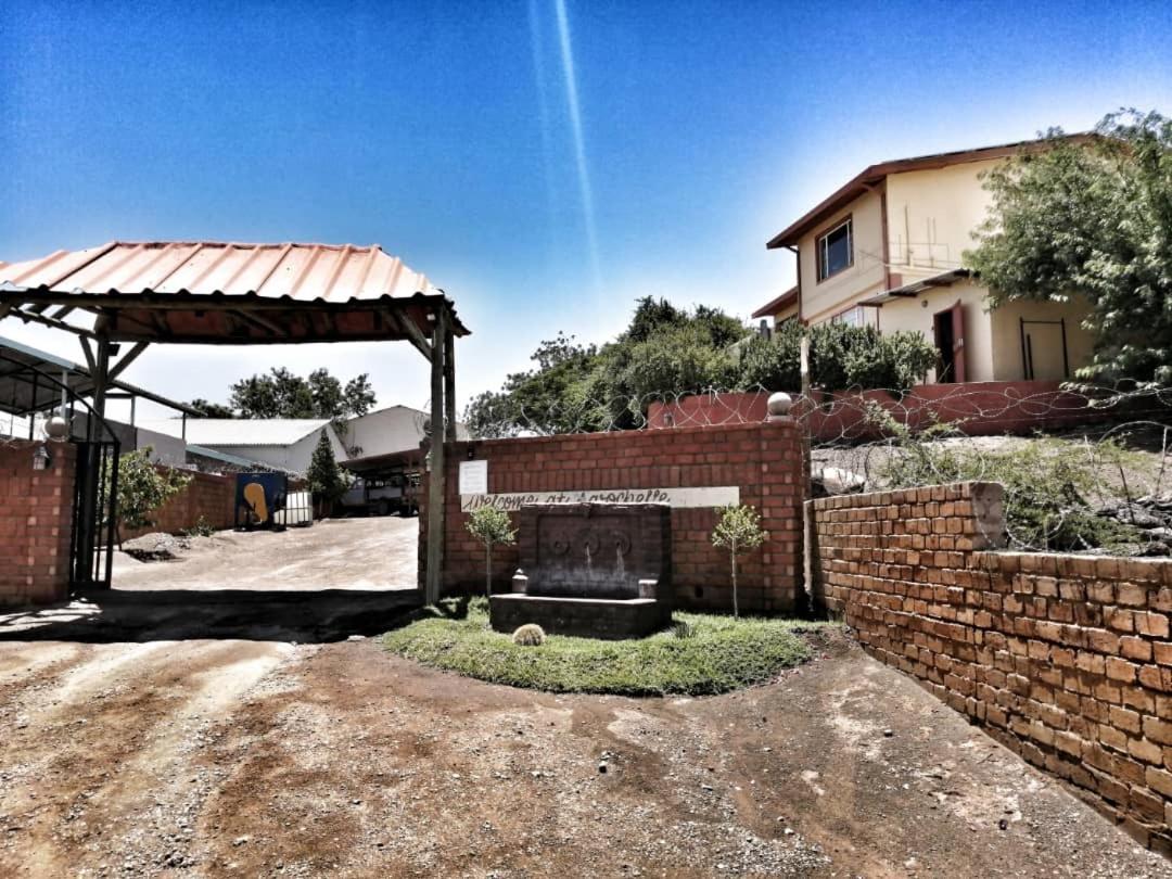 Larochelle Guesthouse Keetmanshoop Luaran gambar