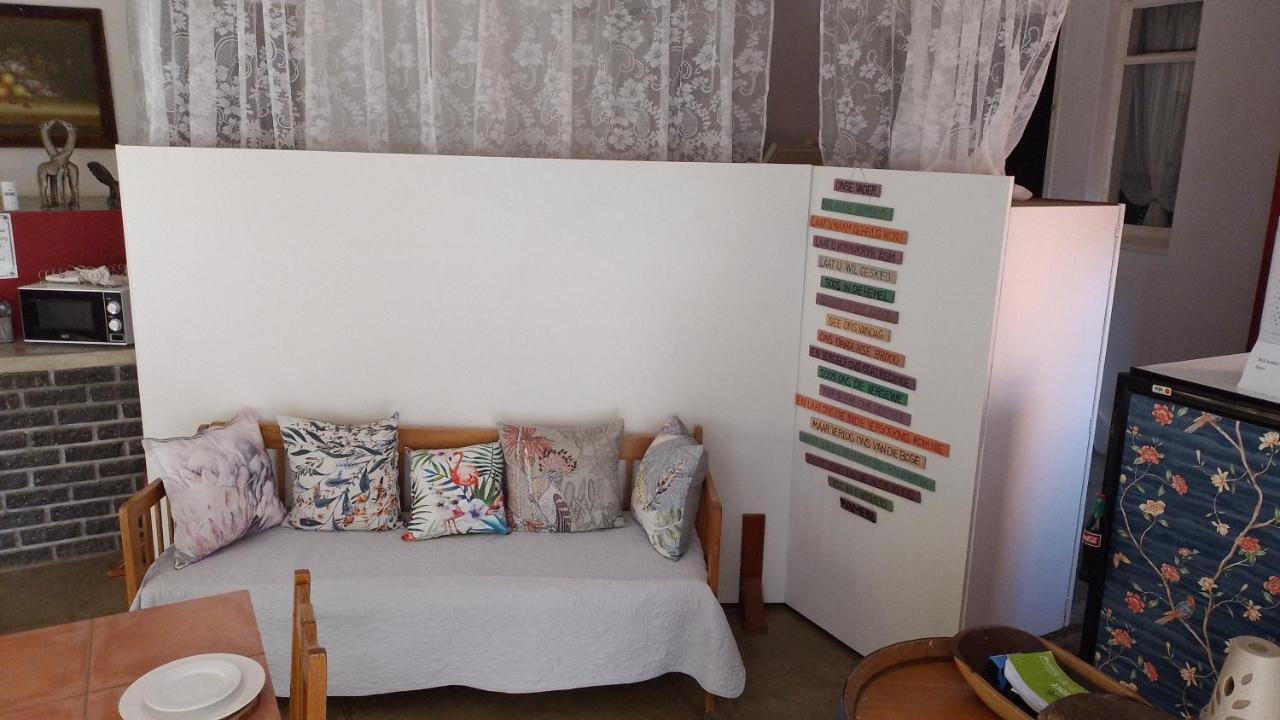 Larochelle Guesthouse Keetmanshoop Luaran gambar