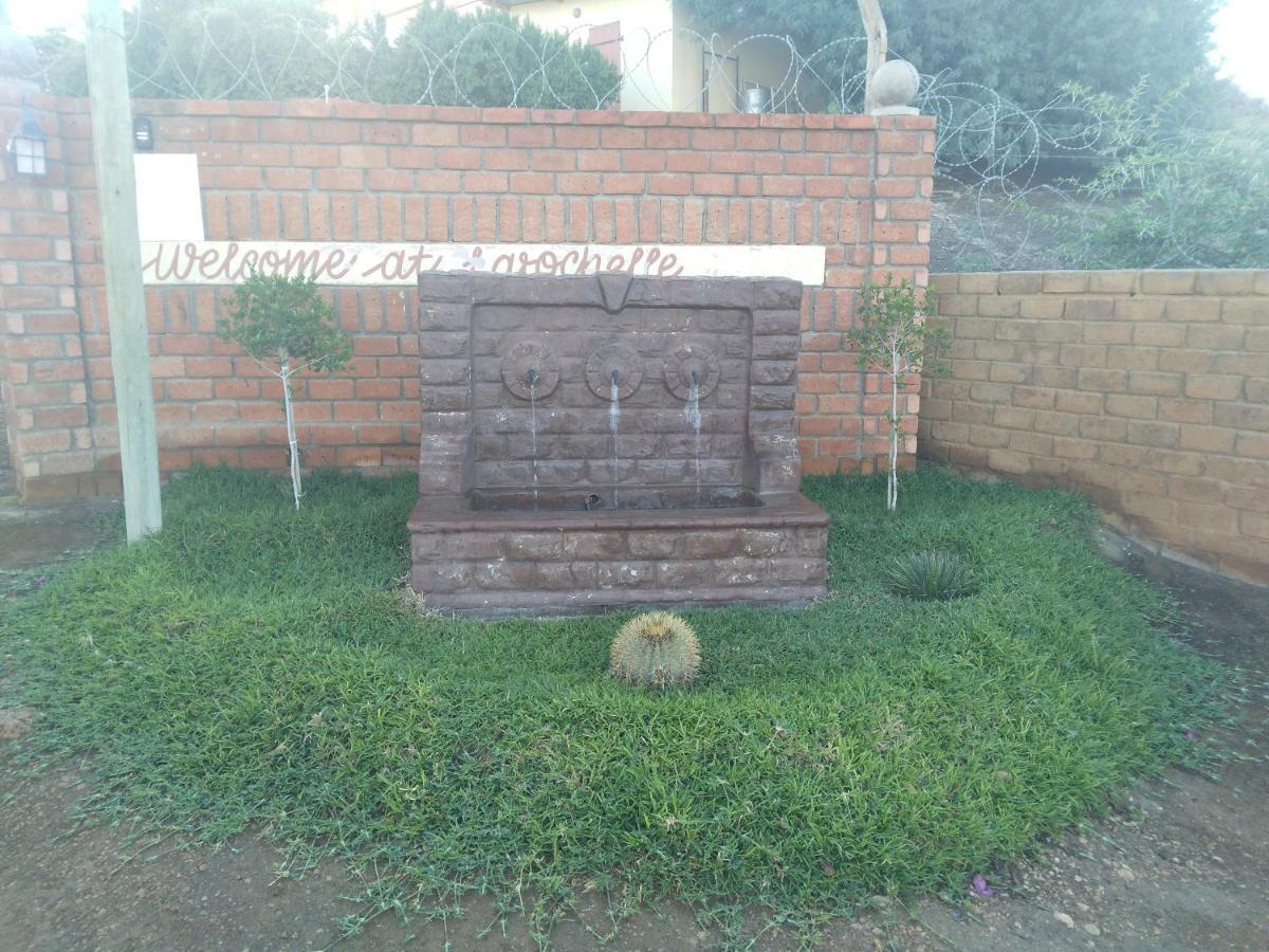 Larochelle Guesthouse Keetmanshoop Luaran gambar