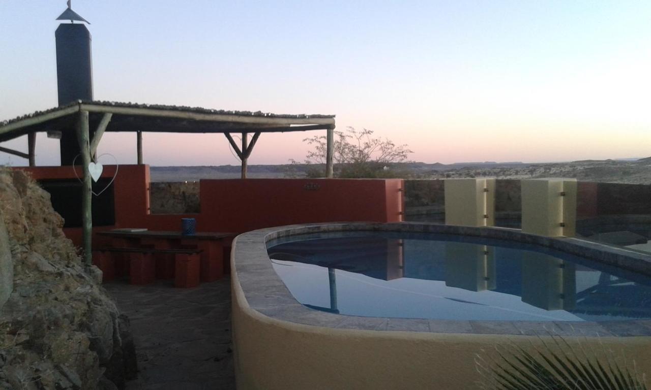 Larochelle Guesthouse Keetmanshoop Luaran gambar